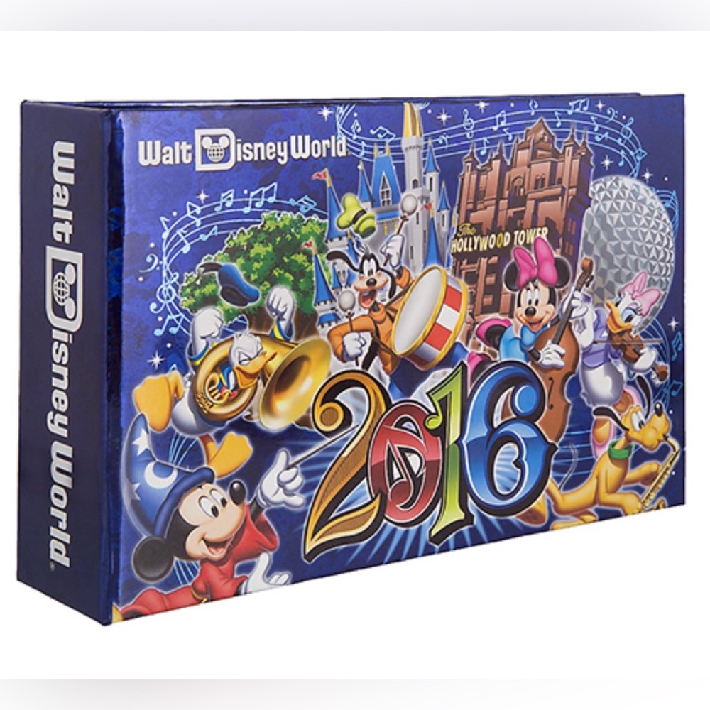 Walt Disney World 2016 Photo Album / Autograph Binder Book